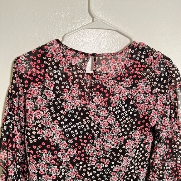 NANETTE Nanette Lepore Printed Ruffle Blouse Black Floral - Picture 11 of 15